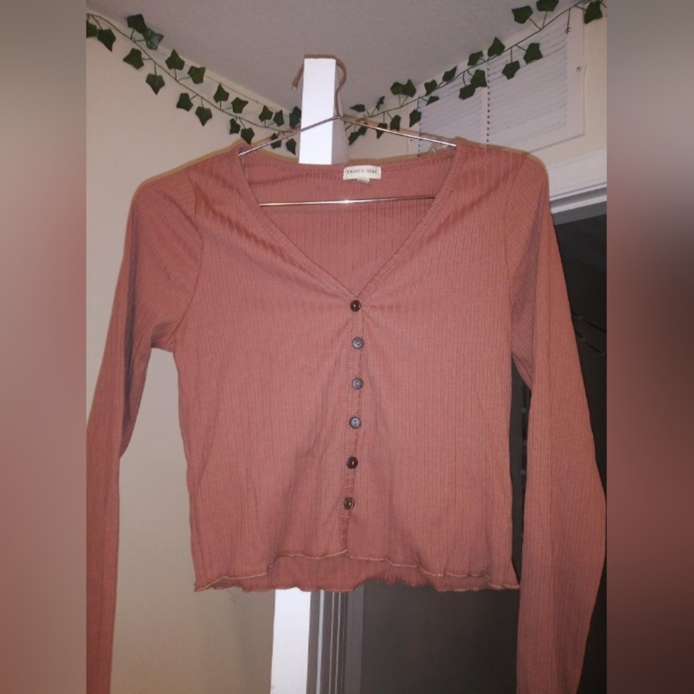 Hearts & Hips Long sleeve button down shirt